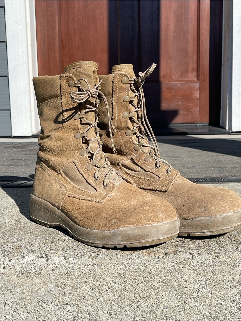 Belleville C390 Men’s 9W Tan Military Combat Boots Vibram Made in USA